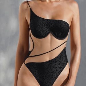 God Save Queens Size Small